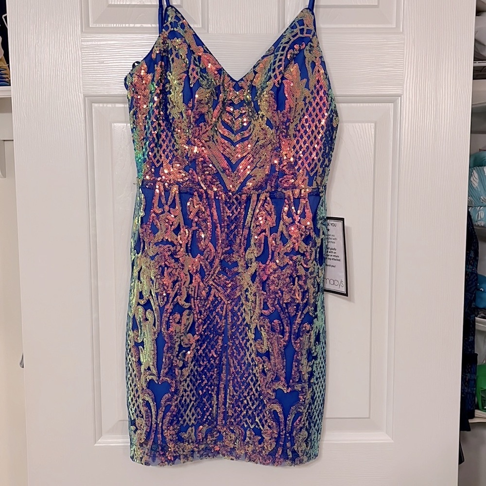 NWT City Studio Iridescent Blue Sequin Dress, Size 0-2 (5 Juniors)